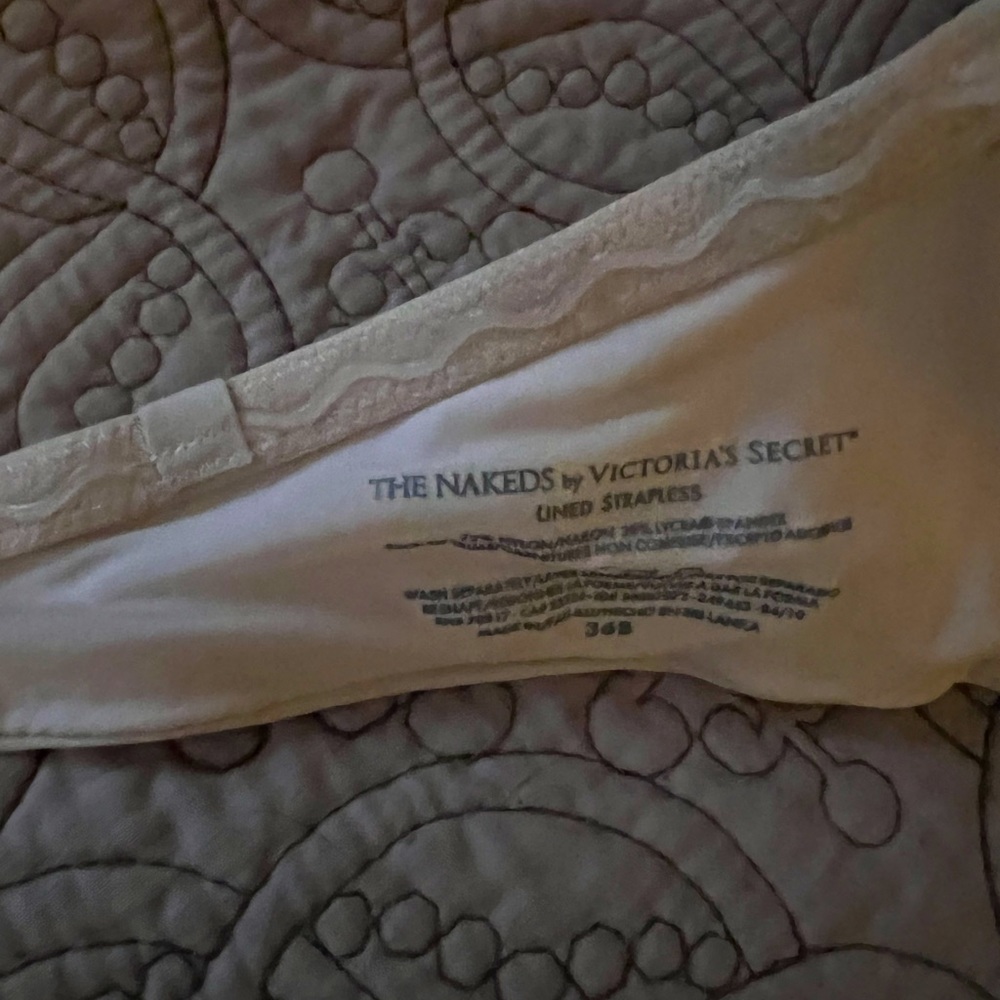 Victoria’s Secret lined strapless nude bra 36B